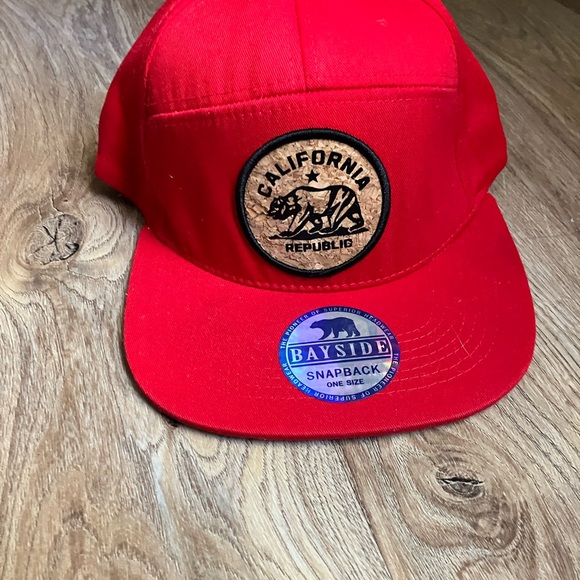 Red hat - Picture 3 of 3